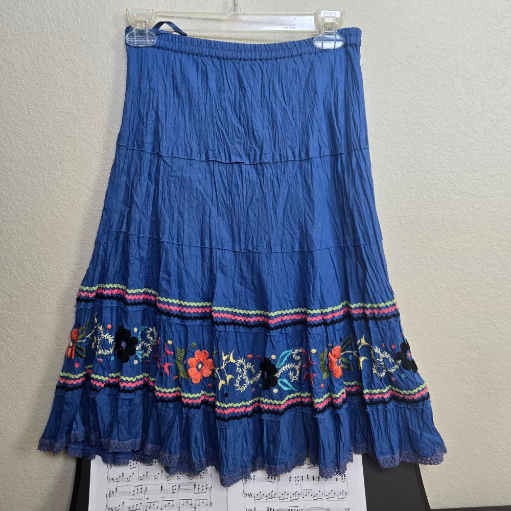 Double D Ranch Blue Crinkled Embroidered floral Skirt XS